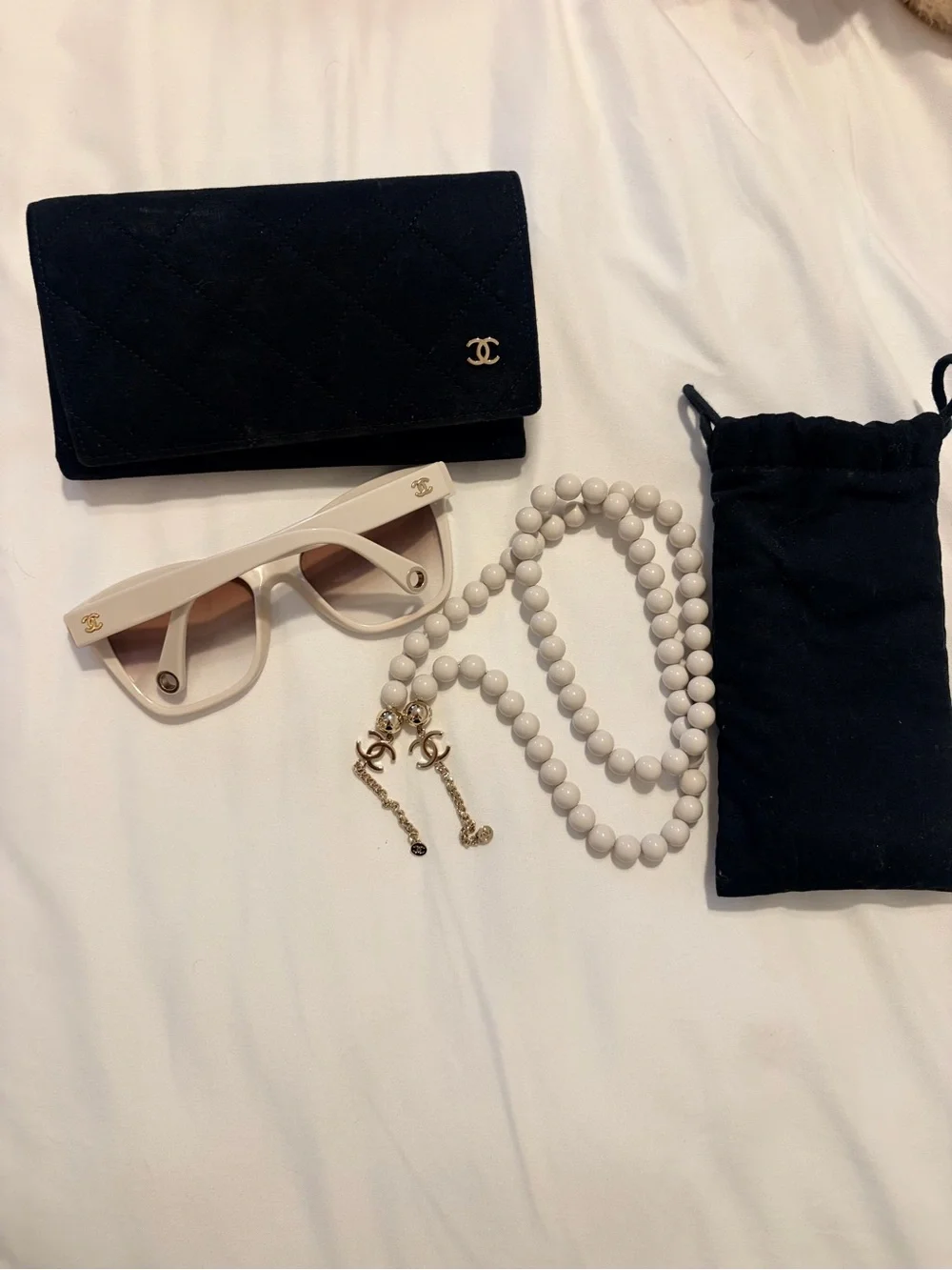 CHANEL Cream Sunglasses with Gold CC Hardware